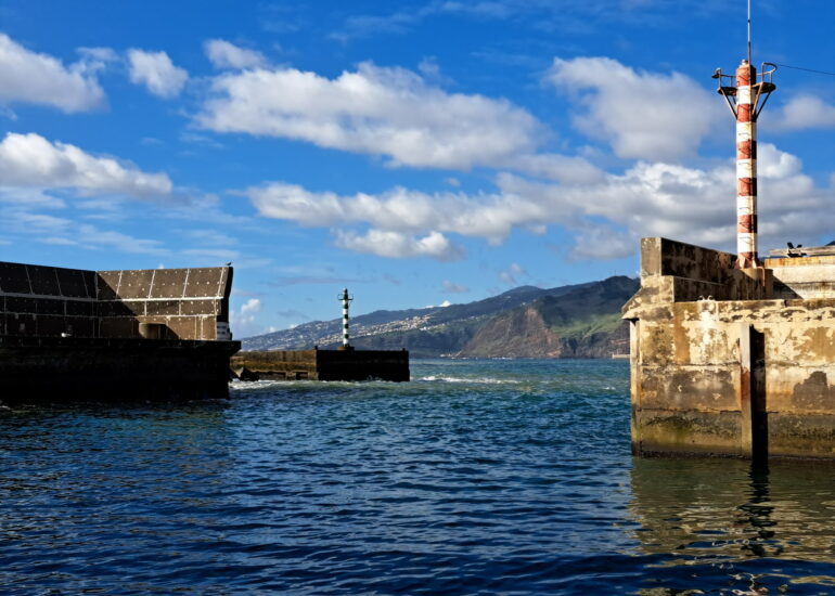 01. Madère, l'entrée de la marina Quinta do Lorde