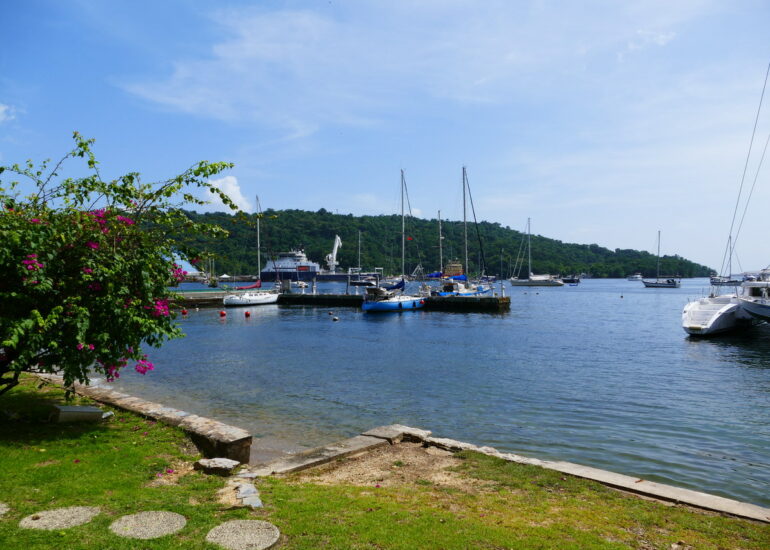 01. Peake marina