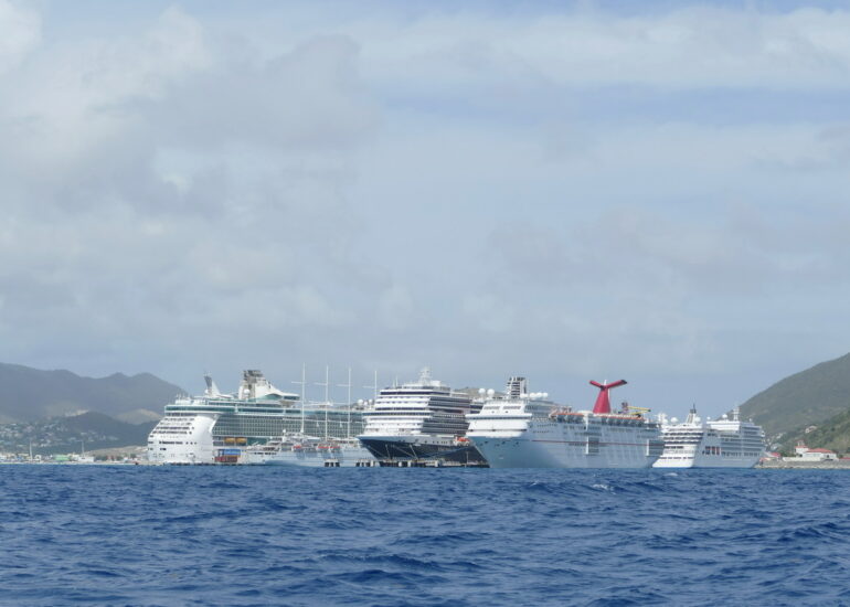 02. Sint Maarten, Philipsburg, les paquebots sont omniprésents
