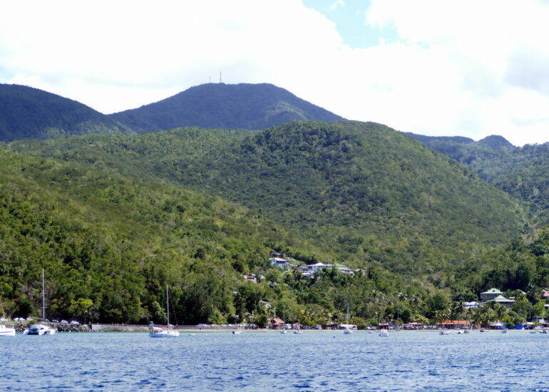03. La Guadeloupe ; l'Anse à la Barque, pas vraiment de place pour se mettre