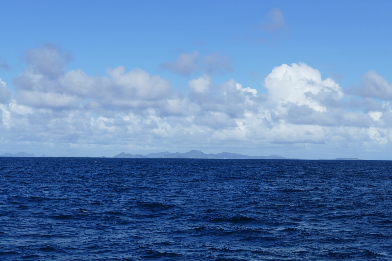 03. L'île de Carriacou dans le lointain