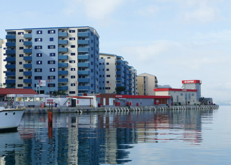 06. Gibraltar, Ocean village, la marina et le quartier résidentiel