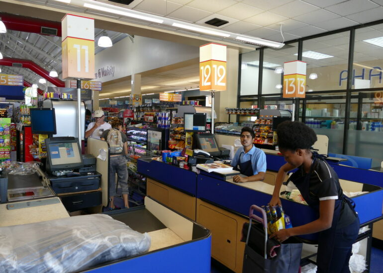 06. Les courses s'amassent