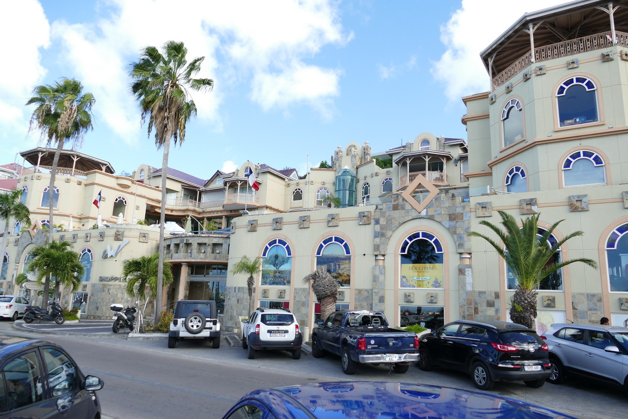 06. St Martin, Marigot, le shopping center
