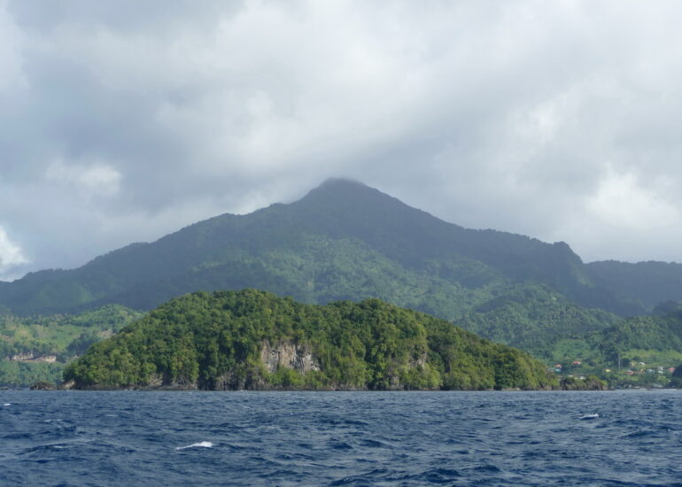 07. Chateaubelair island et le Richmond peak