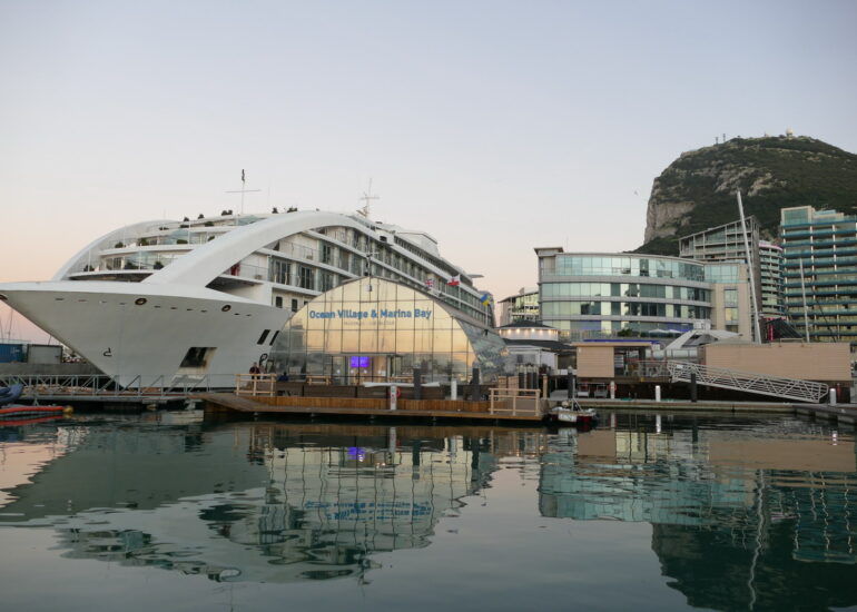 07. Gibraltar, Ocean village, la marina et le quartier résidentiel