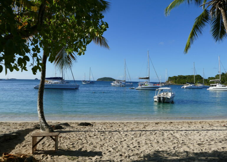 07. Mayreau, Salt whistle bay, ça se remplit