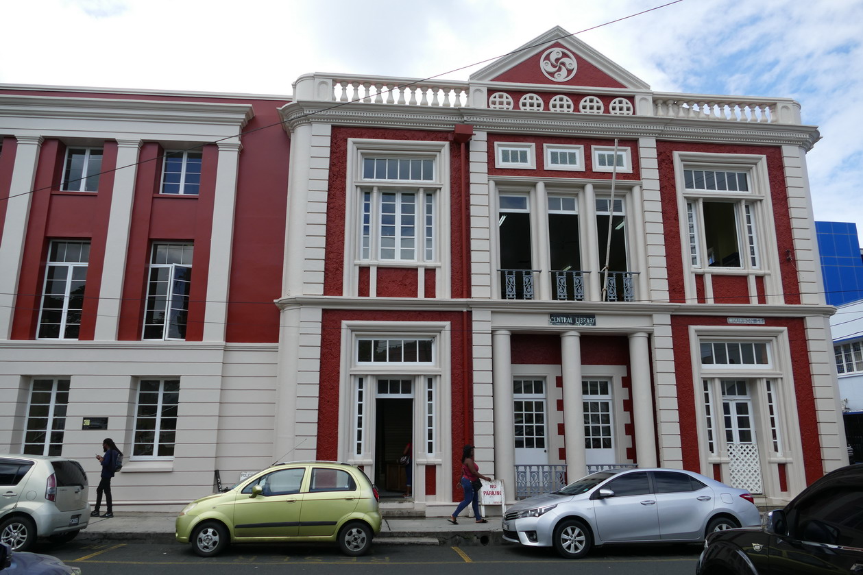 09. Castries, la central library