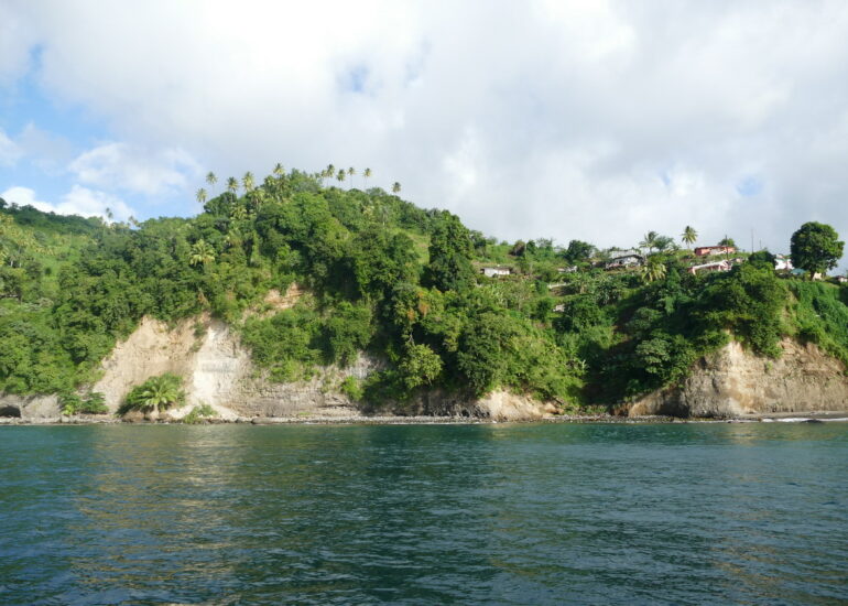 09. Chateaubelair bay, la côte orientale