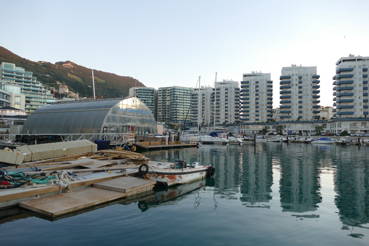 09. Gibraltar, Ocean village, la marina et le quartier résidentiel