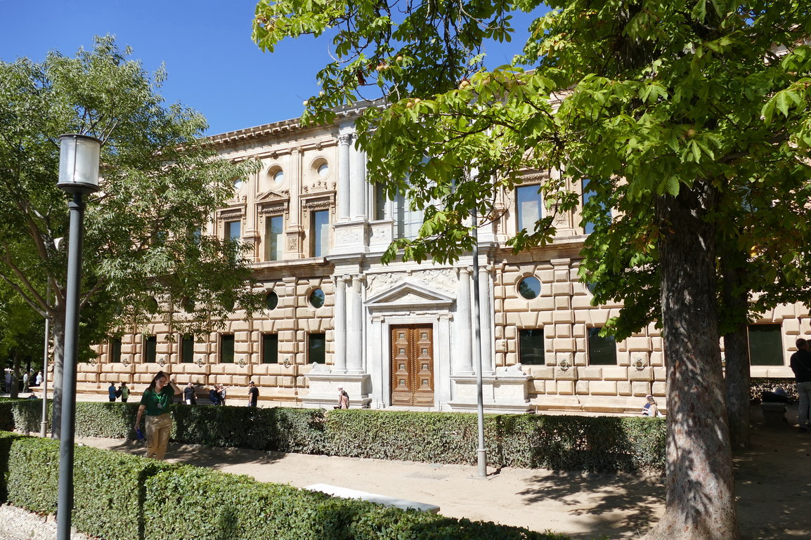 09. Grenade, le palais de Chatles-Quint à l'intérieur de l'Alhambra