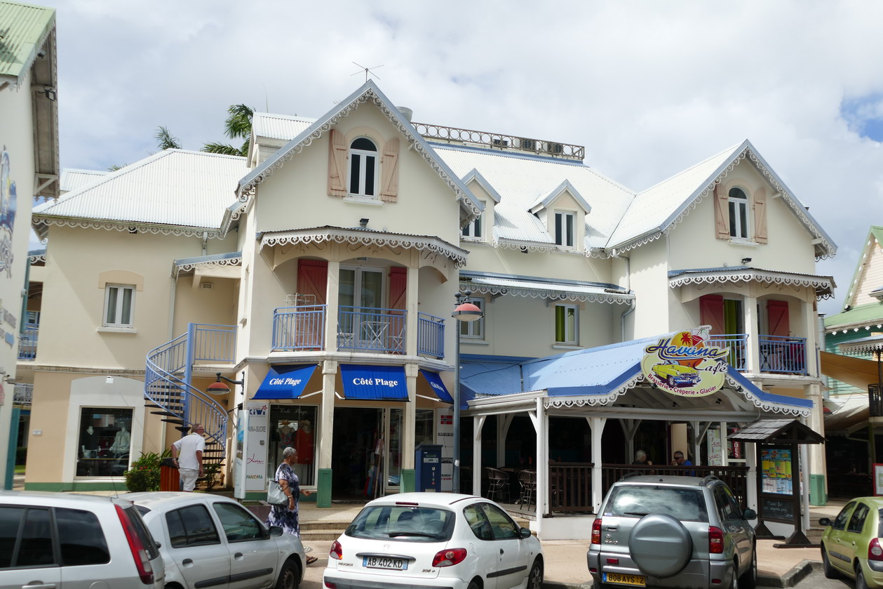 09. La Pointe du Bout, le village créole