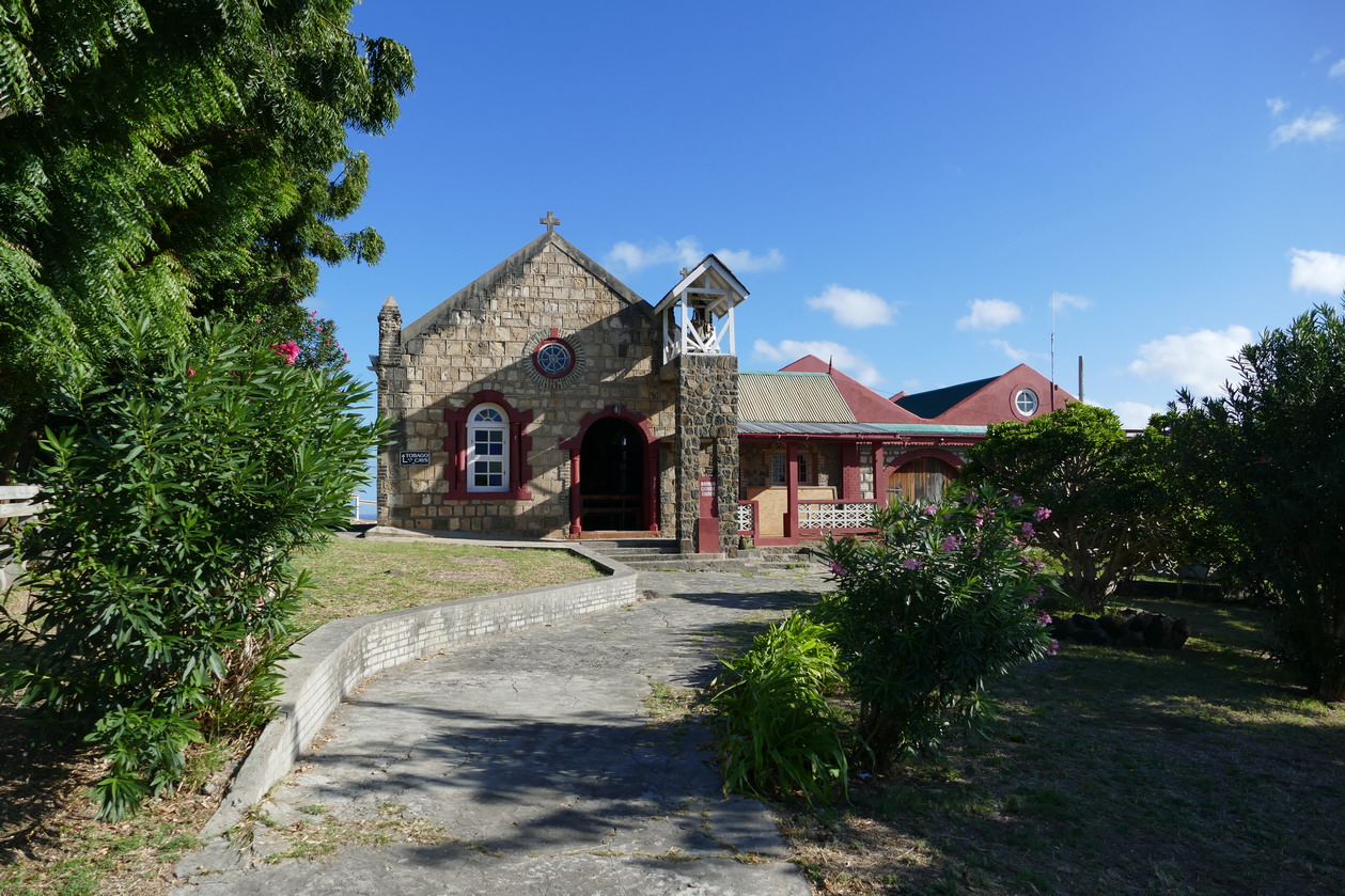 09. La petite église catholique fondée par une famille française