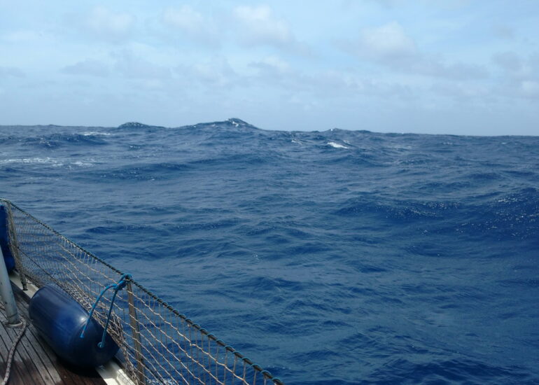 09. Les vagues se creusent