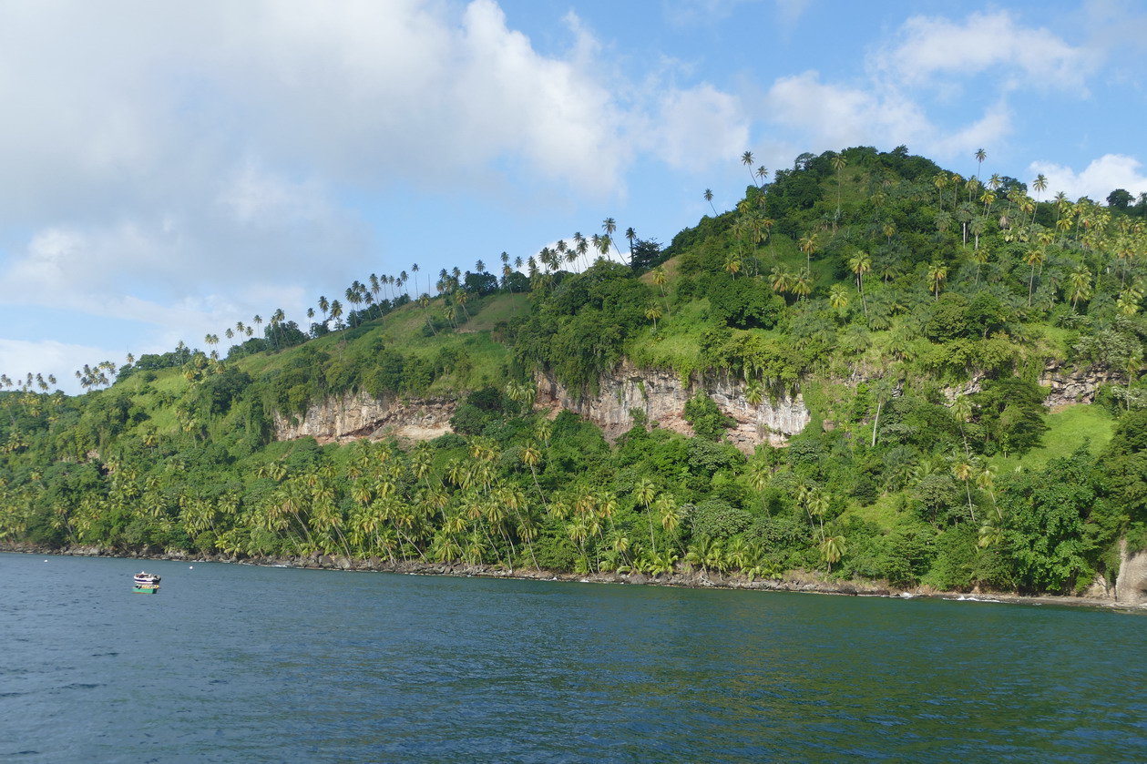 10. Chateaubelair bay, la côte orientale