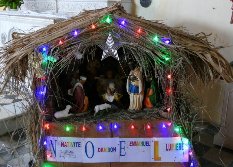 10. La Martinique, l'église de Ste Anne, la crèche de Noël