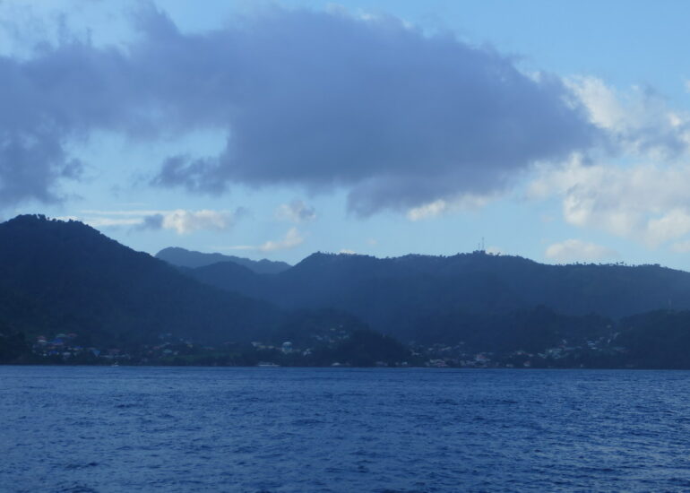 11. Nous quittons Chateaubelair au petit matin