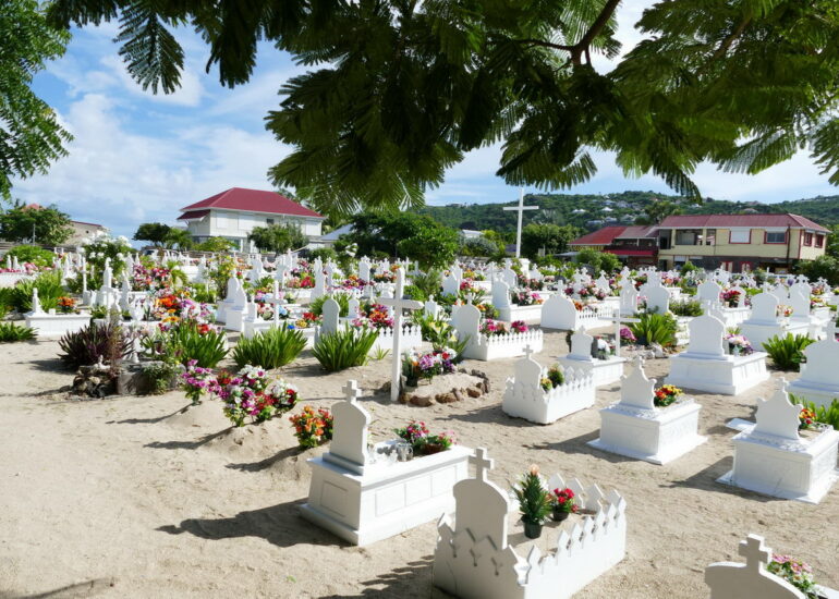 11. St Barth, le cimetière de Lorient