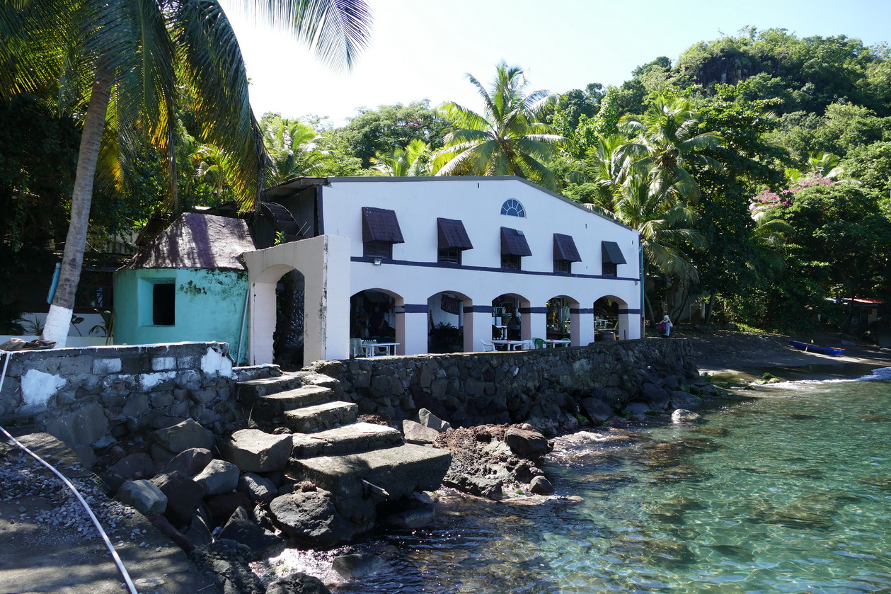 11. Wallilabou bay, le bar restaurant