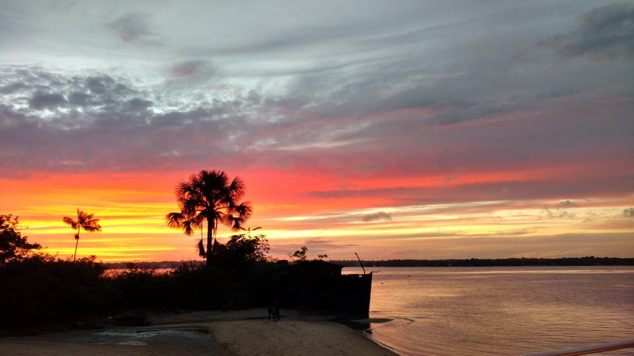 12. Coucher de soleil sur le Maroni