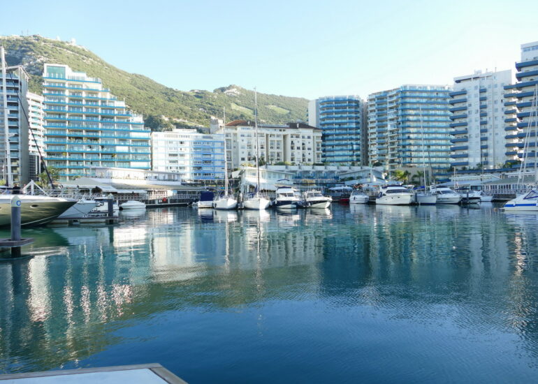 12. Gibraltar, Ocean village, la marina et le quartier résidentiel