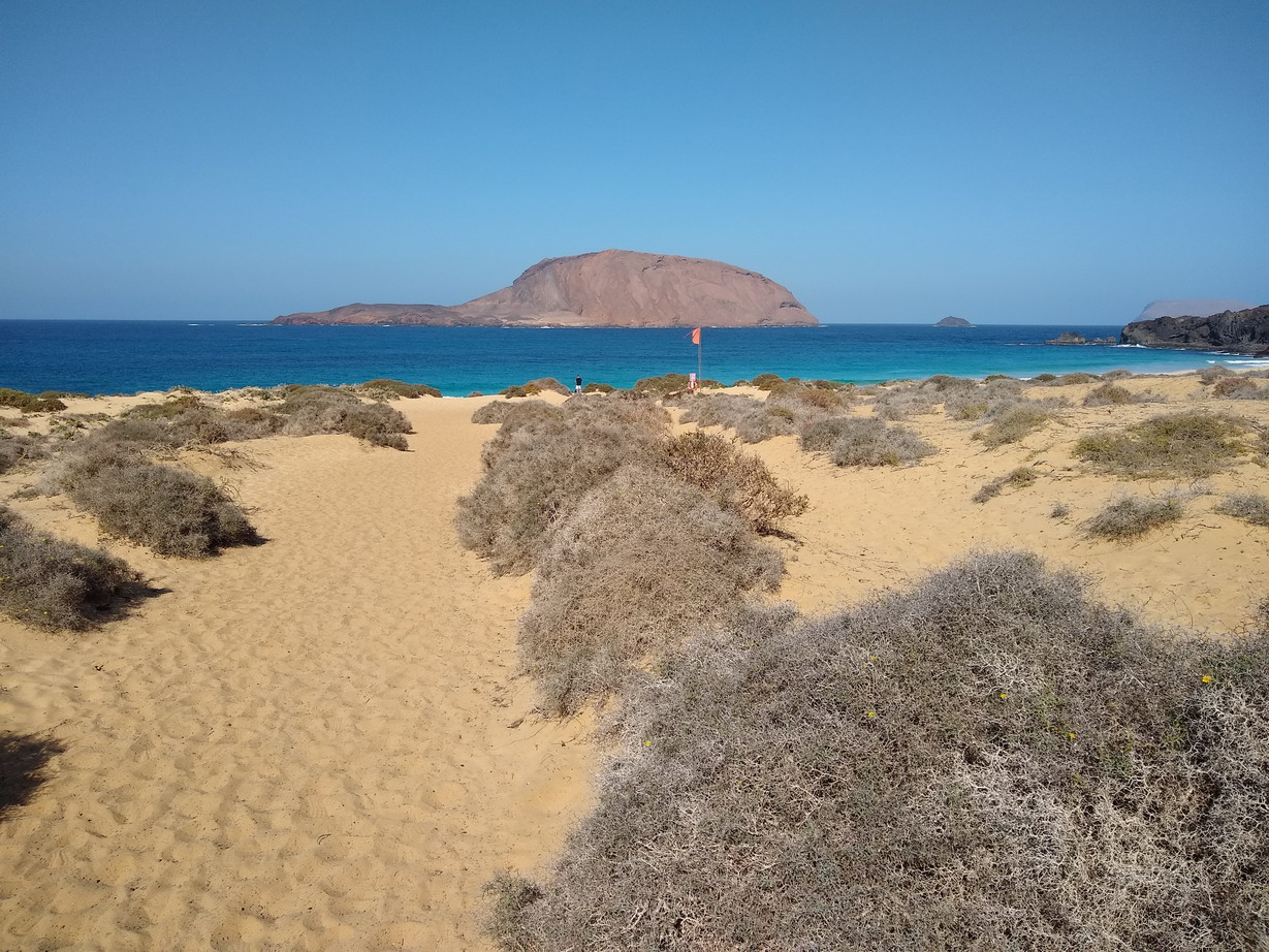 12. La Graciosa - Las Conchas et Montana Clara