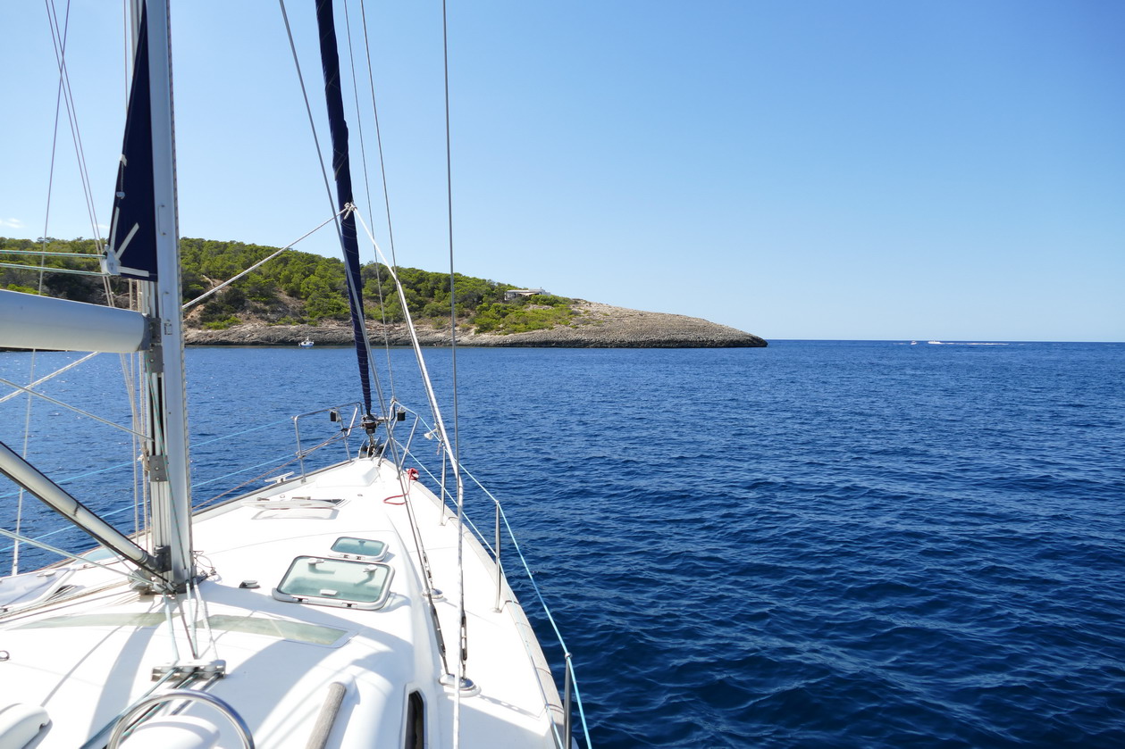 12. Portinatx au nord de l'île