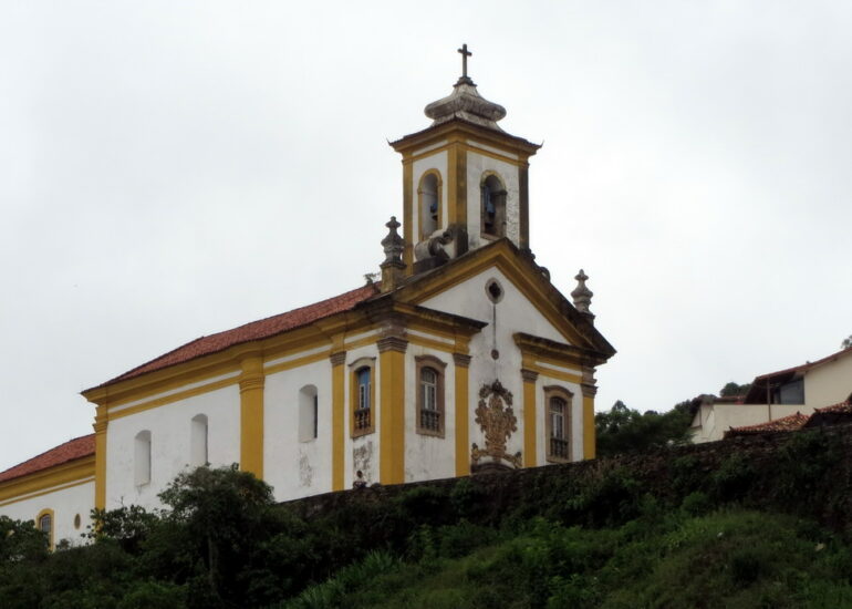 13. La même de près, NS do Rosario