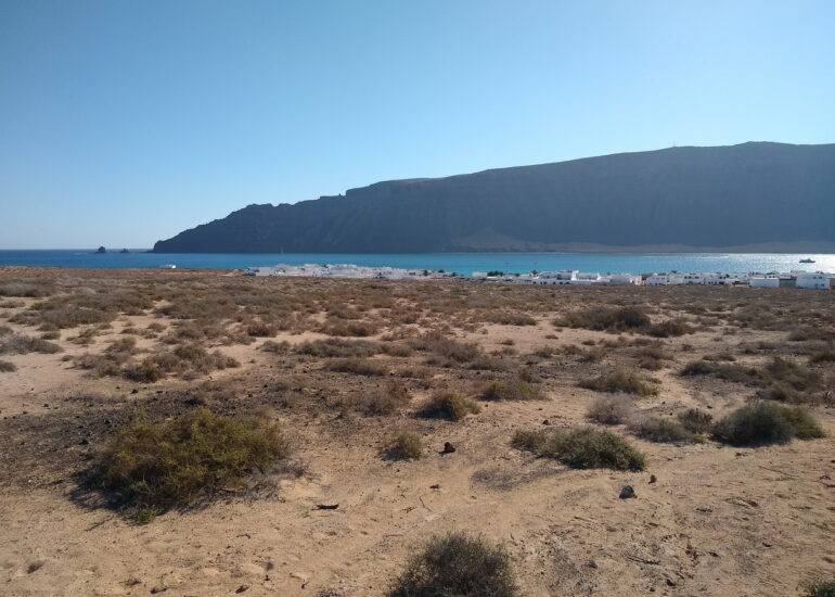 14. La Graciosa - La Caleta de Sebo, le Rio et les falaises de Lanzarote