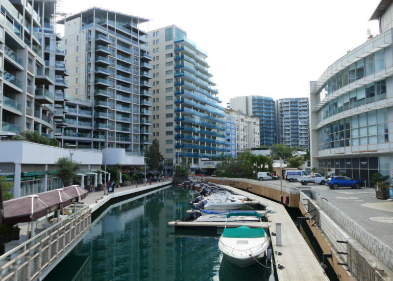 15. Gibraltar, Ocean village, la marina et le quartier résidentiel