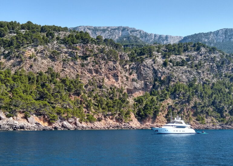 15. La côte rocheuse
