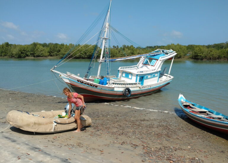 15. Le village de Bato Vento sur l'île de Maiao juste en face