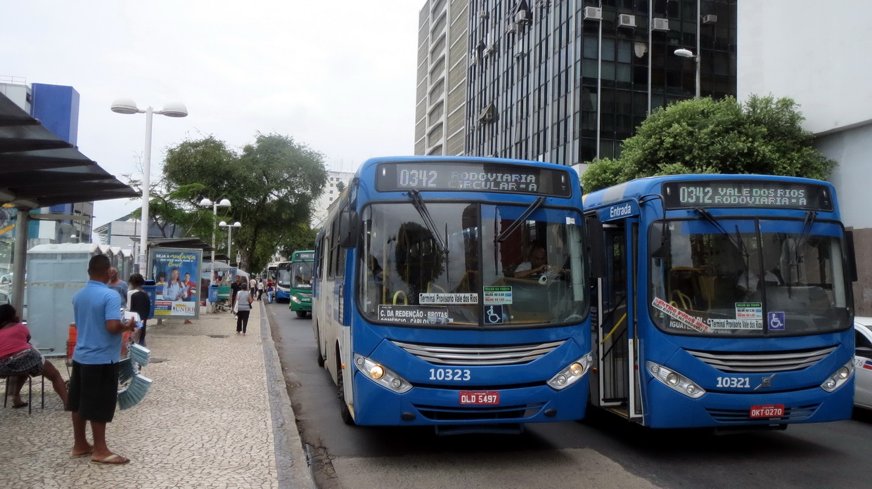 15. SdB, tous les bus s'arrêtent ici, mais on ne sait jamais où, à 100 m près