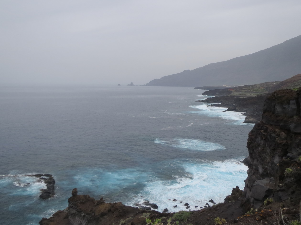 16. Côte déchiquetée au nord de l’île