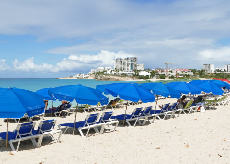 16. Sint Maarten, Maho beach