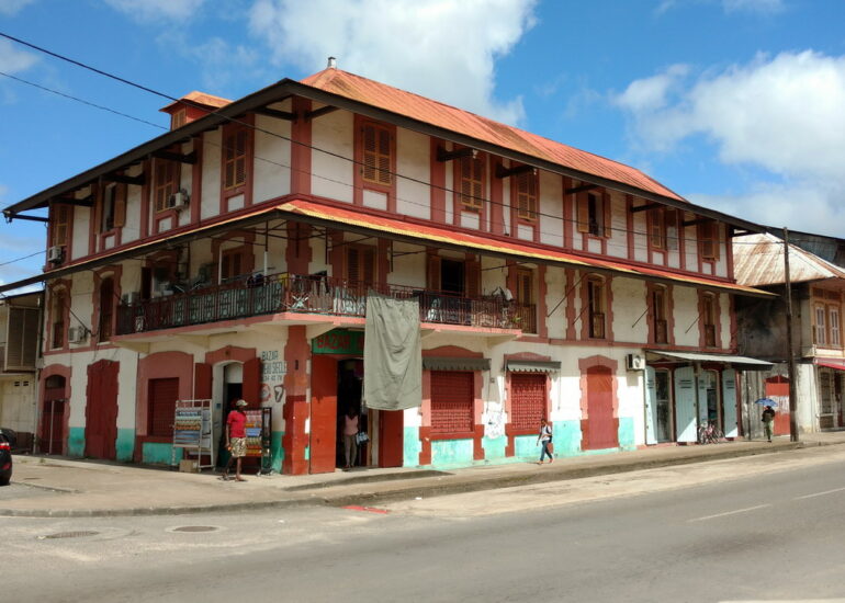 16. St Laurent du Maroni, maison de commerce
