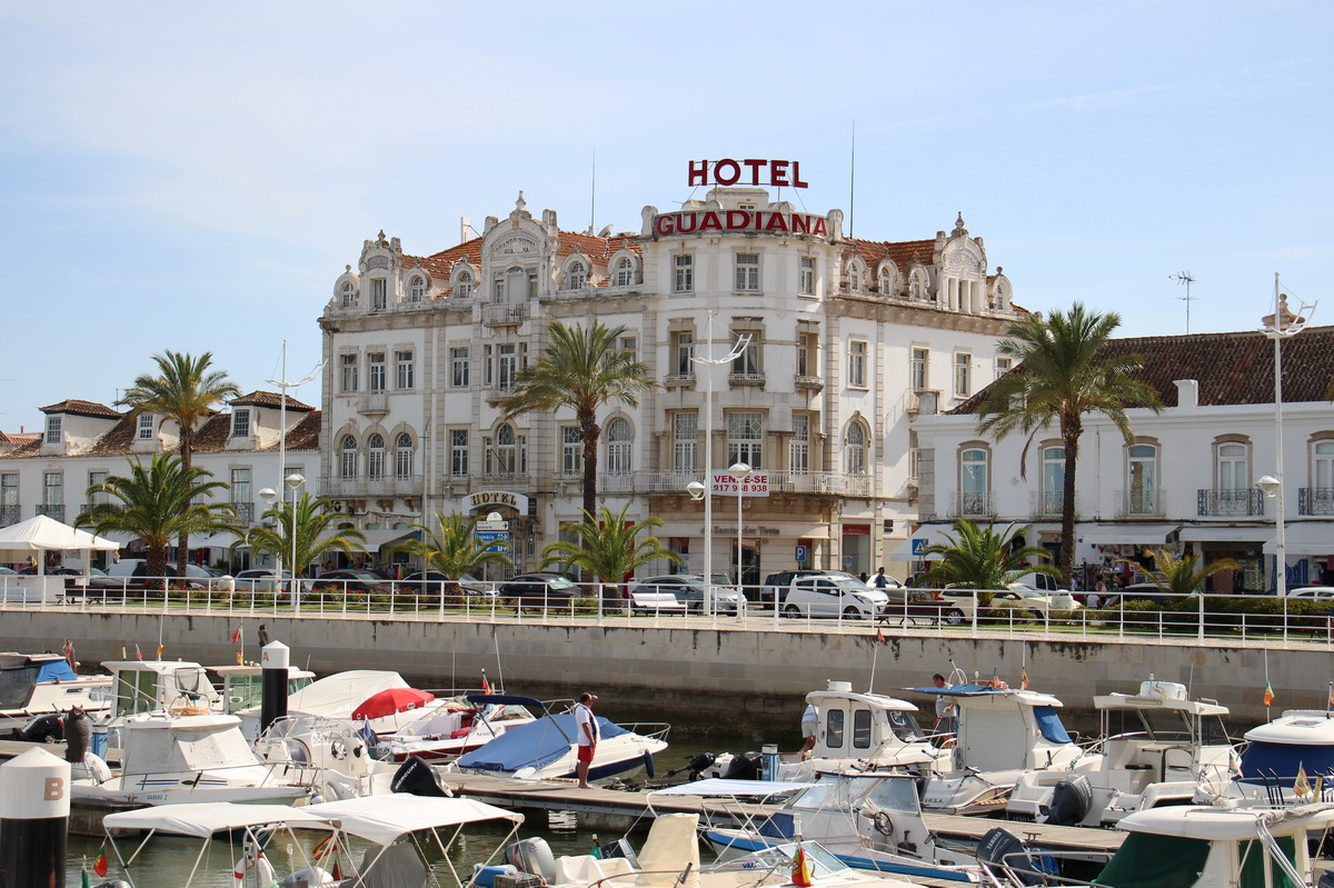 17. Algarve, marina de Vila Real de Santo Antonio et l'hôtel Guadiana