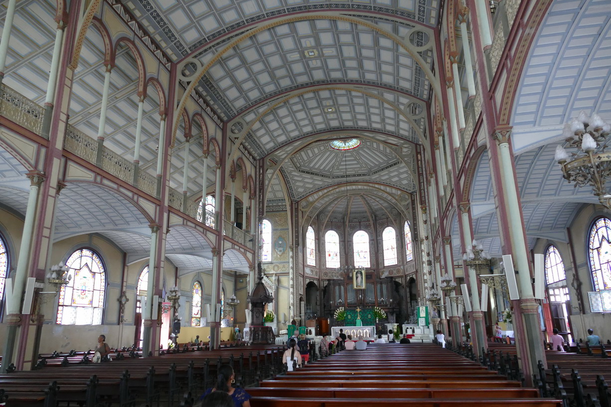 17. Fort-de-France ; la cathédrale