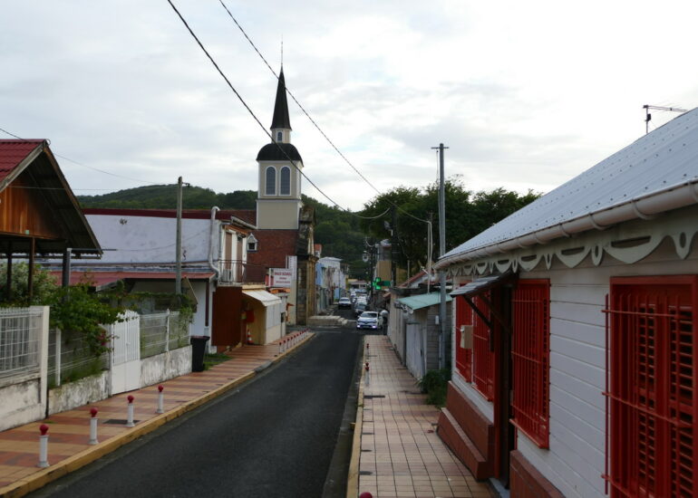 18. La Martinique, le bourg de Ste Anne