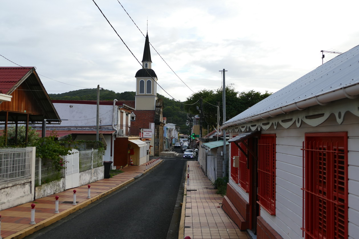 18. La Martinique, le bourg de Ste Anne