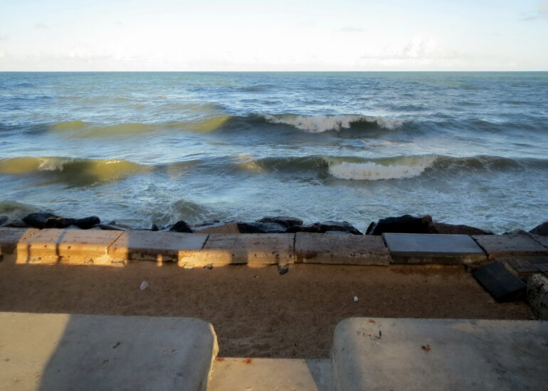 18. Recife, la plage de Boa Viagem, très réduite à marée haute