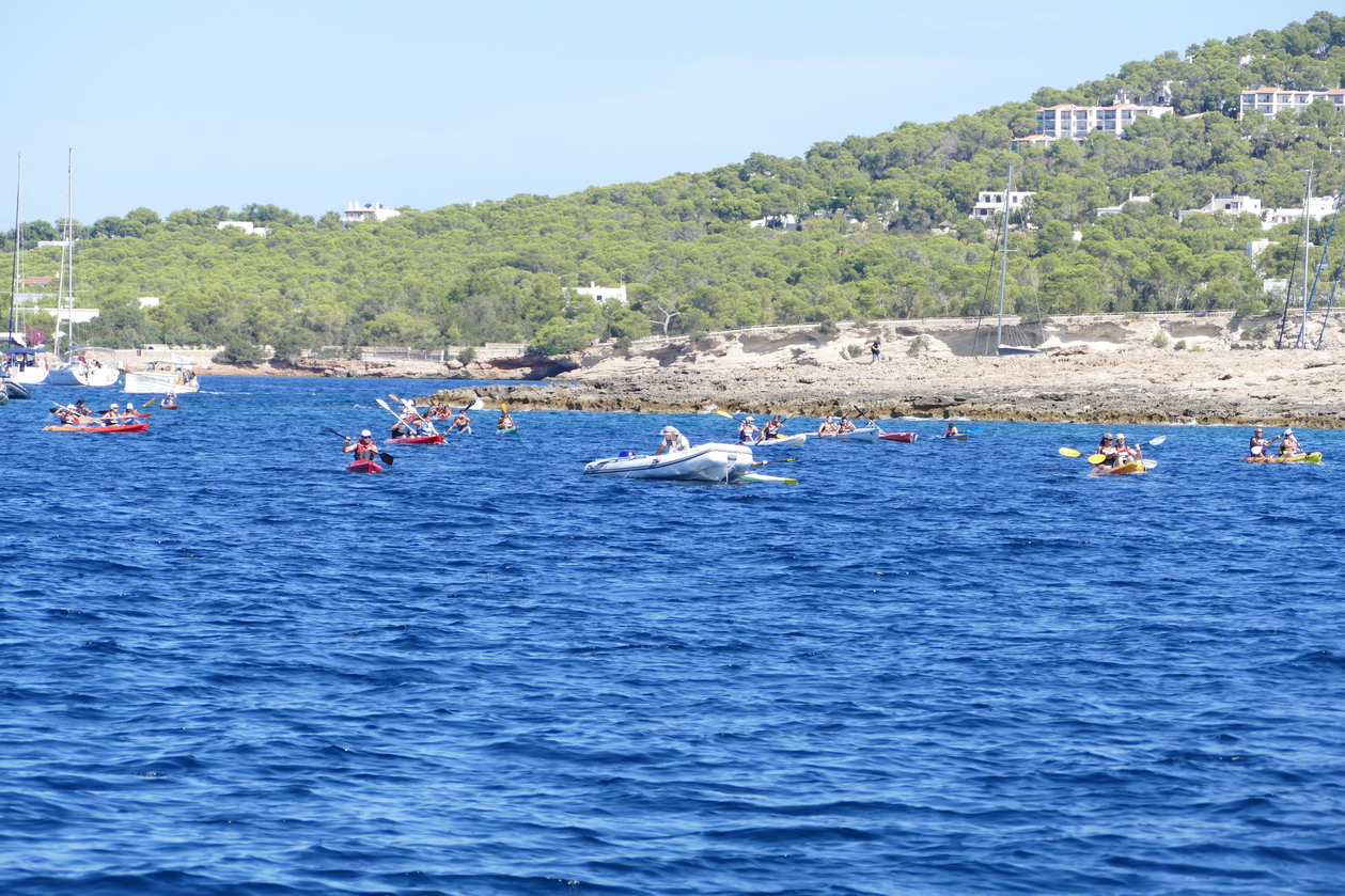 18. Sant Antoni, devant la grande digue, mouillage chahuté