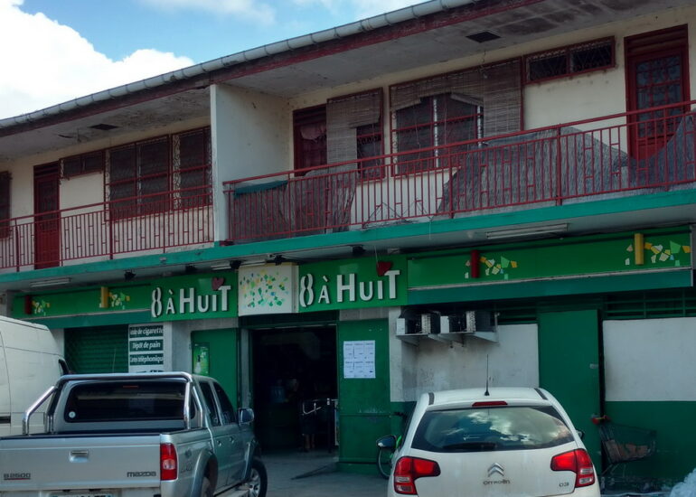 18. St Laurent du Maroni, notre magasin d'alimentation tenu, comme il se doit, par des Chinois