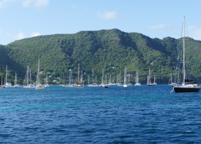 19. Bequia, Admiralty bay, le mouillage au sud