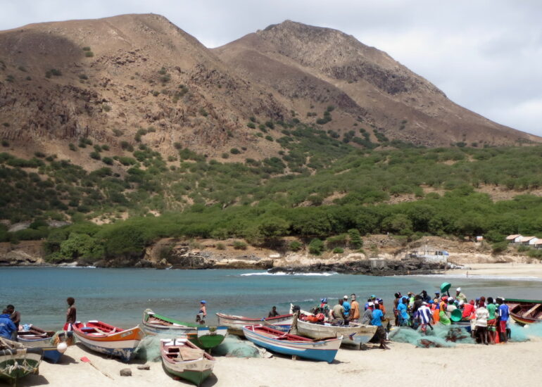 19. Santiago, plage de Tarrafal, les pêcheurs sont de retour