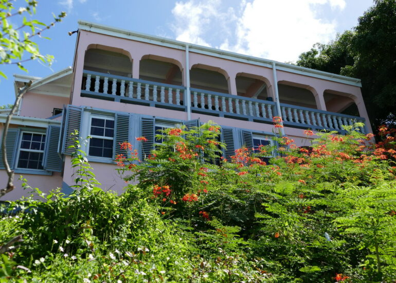 19. Villa style colonial autour de Prickle bay