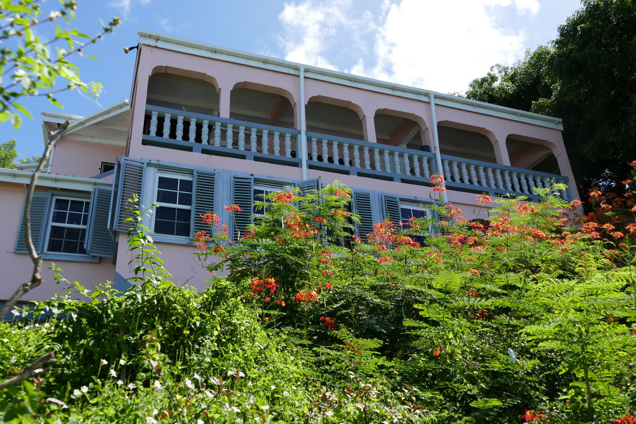 19. Villa style colonial autour de Prickle bay