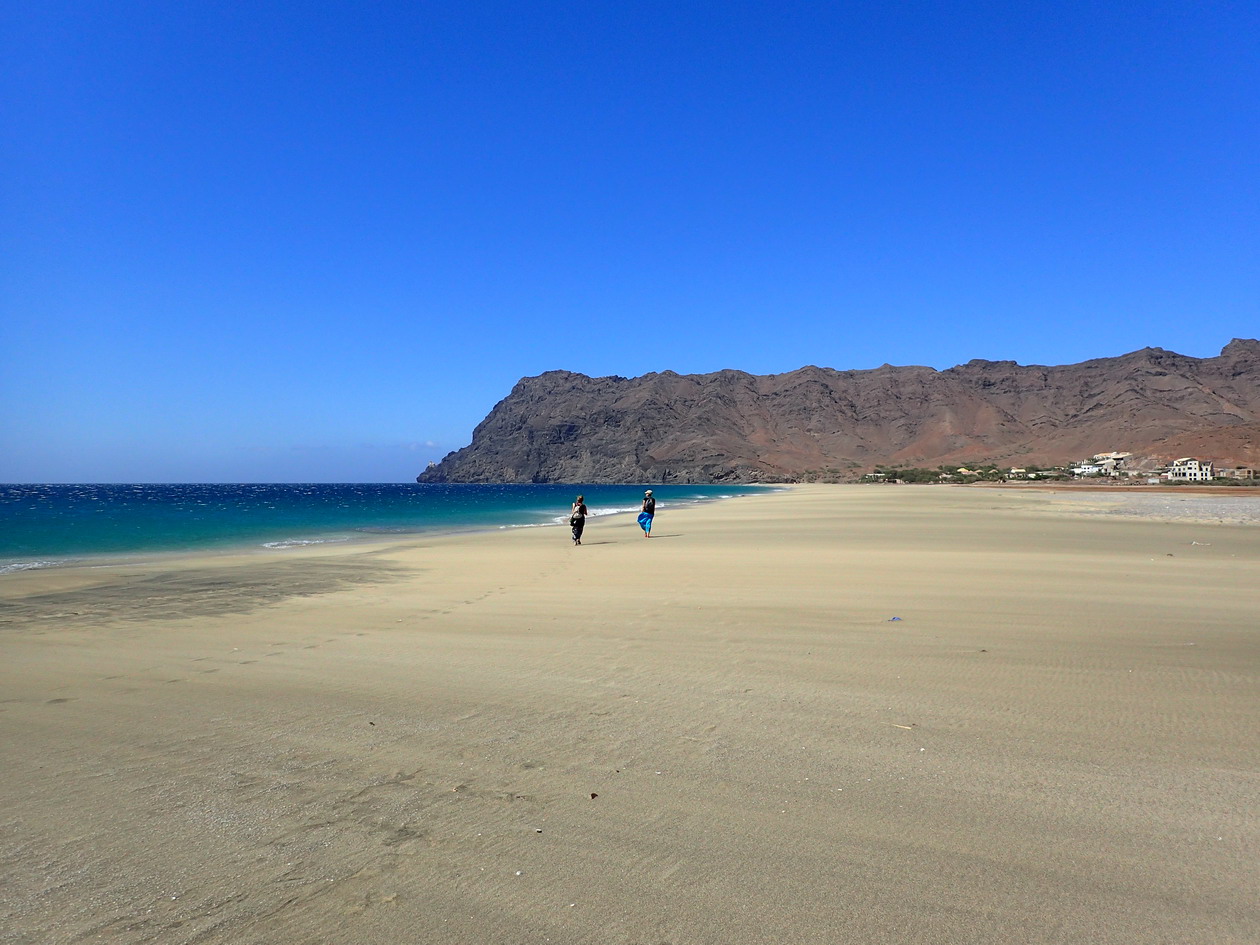 20. Plage de Sao Pedro, de l’autre côté de l’île