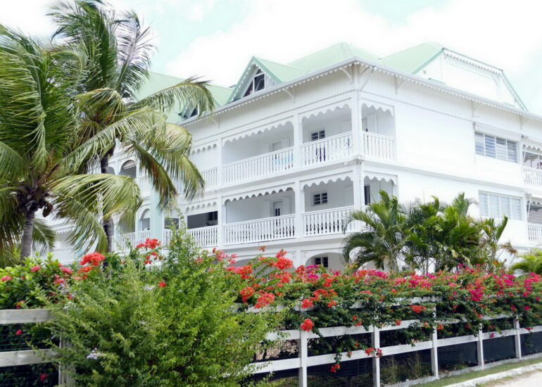 20. St François, les résidences de vacances construites dans le style néo-colonial