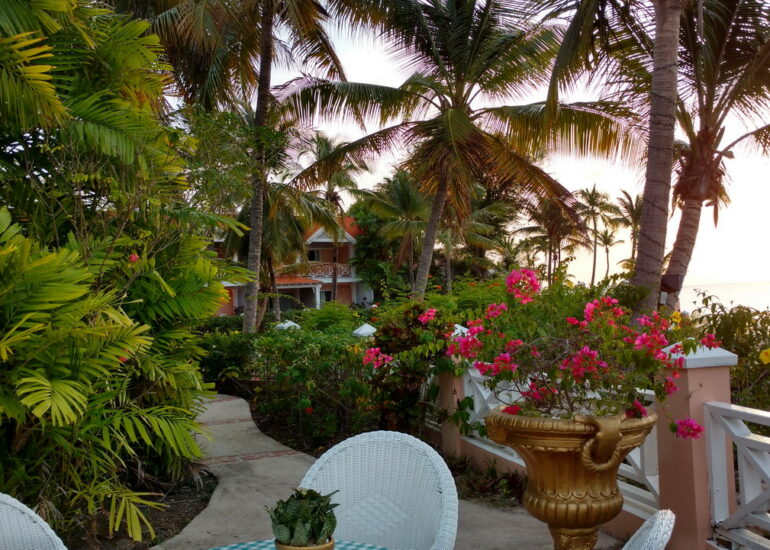 21. Coco reef, le resort en face de notre mouillage